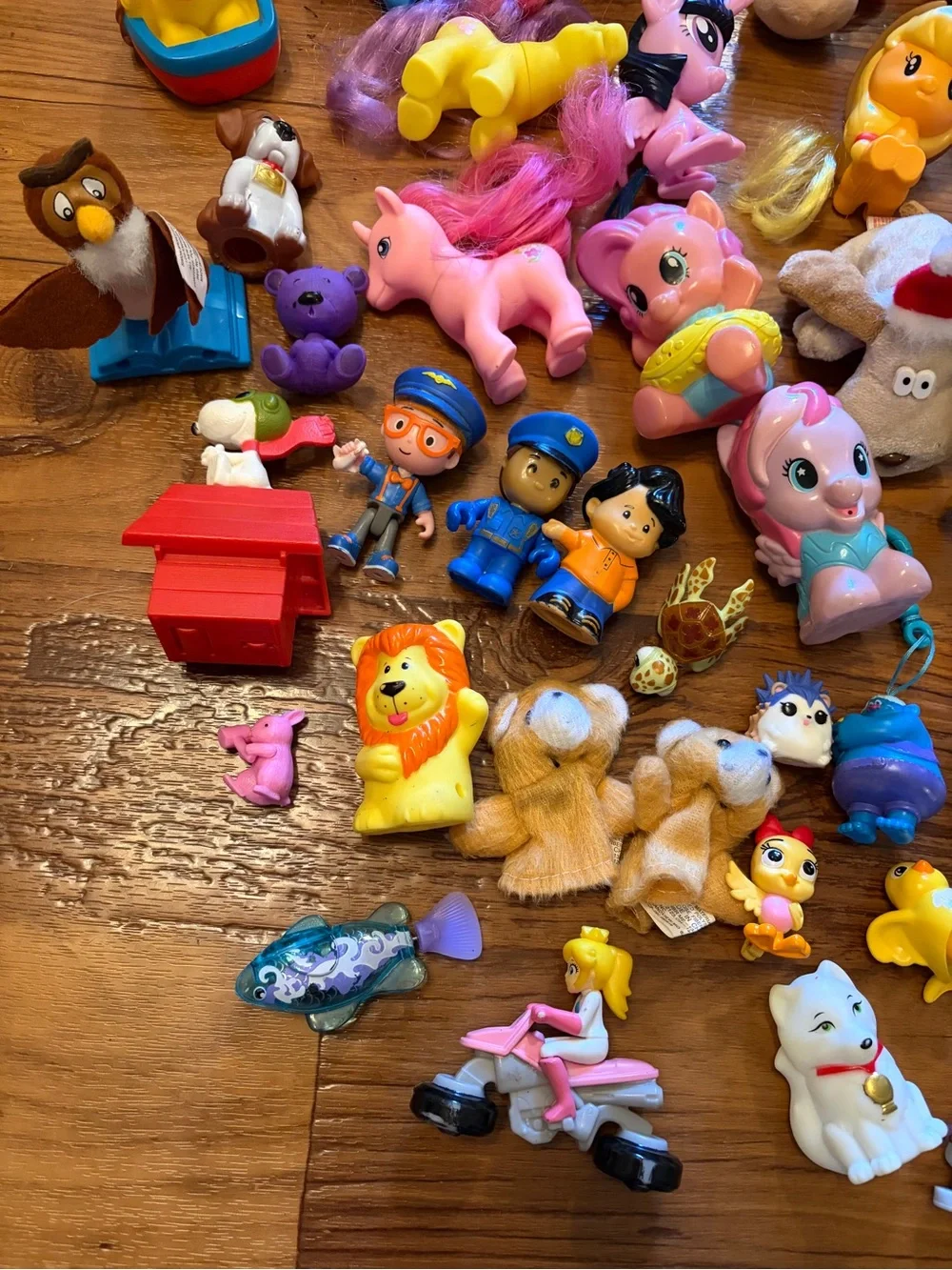 Bundle Of 60 Small Mix Of Collectible Toys Too Many To List! Reseller Bundle